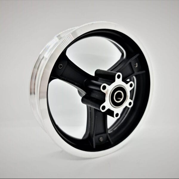 Front Wheel Hub